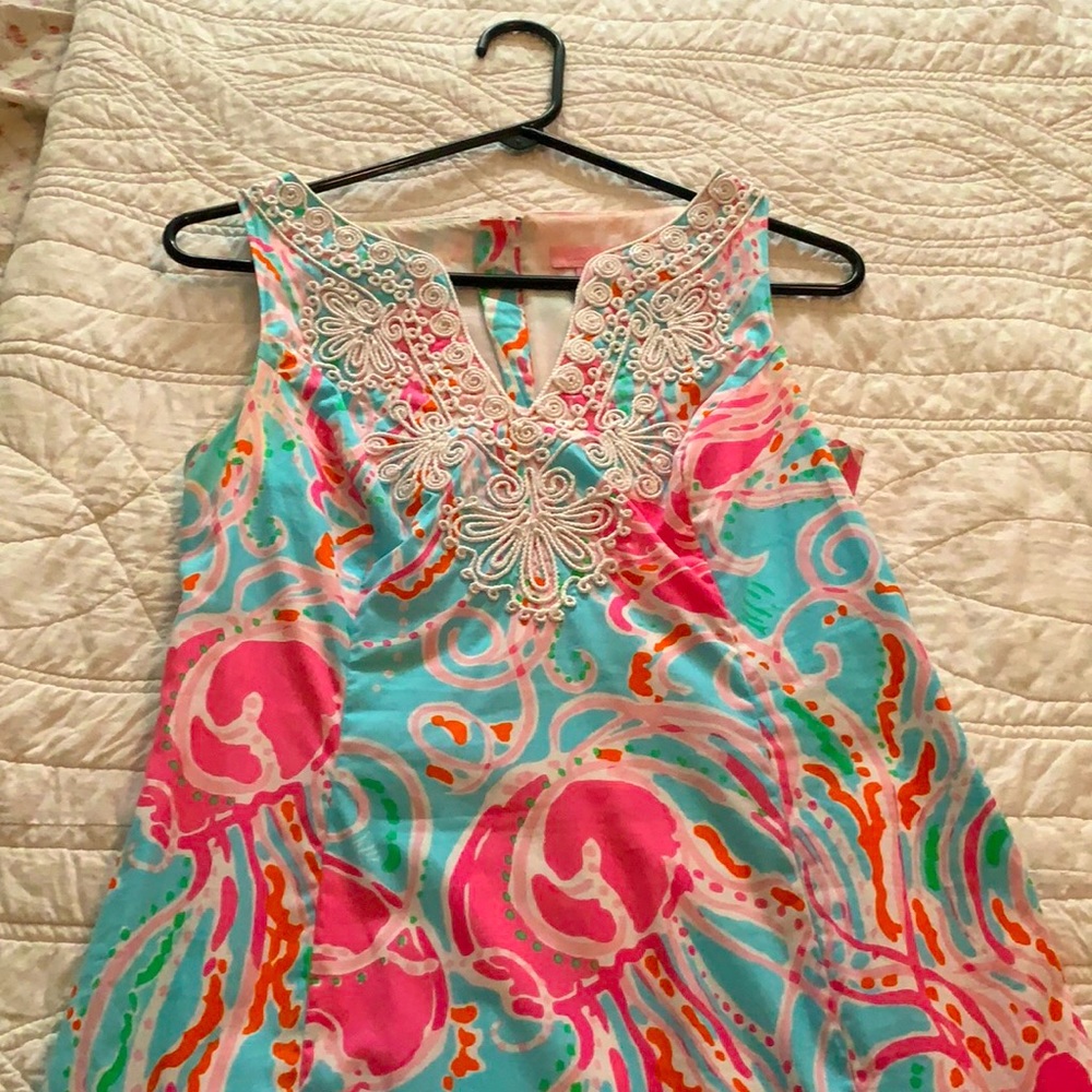 Lily shift with back zipper